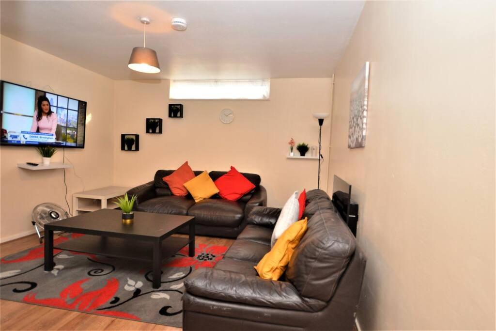 Apartamento Spacious 2bedroom With Patio By Excel Centre Londres